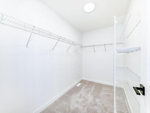 16723 34 Avenue, Edmonton, AB - Indoor With Storage