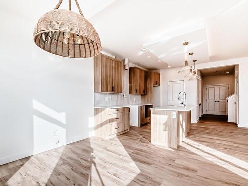 16715 34 Avenue, Edmonton, AB - Indoor Photo Showing Kitchen