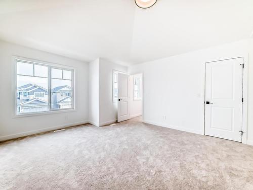 16715 34 Avenue, Edmonton, AB - Indoor Photo Showing Other Room