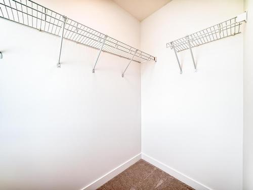 16715 34 Avenue, Edmonton, AB - Indoor With Storage