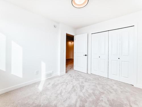 16715 34 Avenue, Edmonton, AB - Indoor Photo Showing Other Room