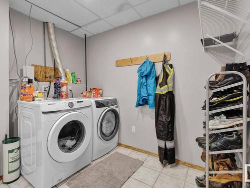 4536 57 Avenue, Lamont, AB - Indoor Photo Showing Laundry Room