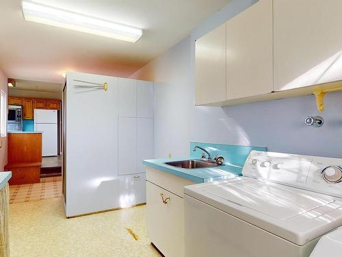 115 Spatinow Drive, Wetaskiwin, AB - Indoor Photo Showing Laundry Room