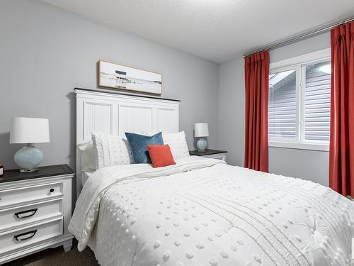 4027 208 Street, Edmonton, AB - Indoor Photo Showing Bedroom