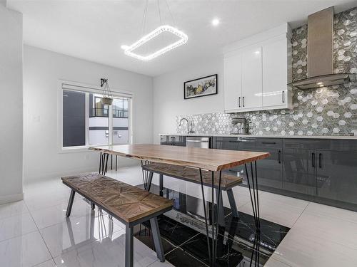 1632 14 Avenue, Edmonton, AB - Indoor Photo Showing Dining Room