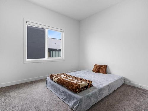 1632 14 Avenue, Edmonton, AB - Indoor Photo Showing Bedroom