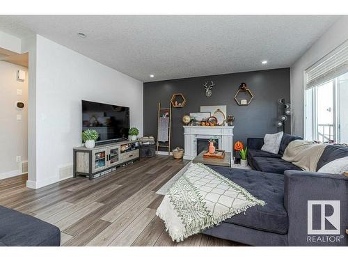 #49 675 Albany Wy Nw, Edmonton, AB 