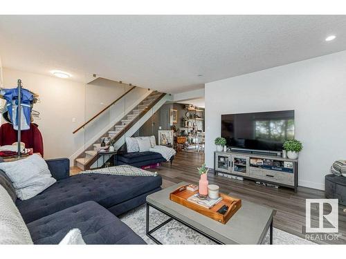 #49 675 Albany Wy Nw, Edmonton, AB 