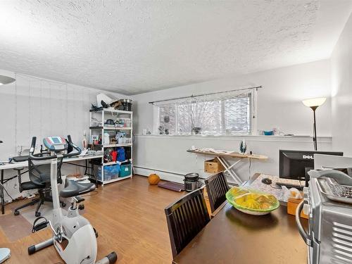 3 10207 115 Street, Edmonton, AB - Indoor Photo Showing Gym Room