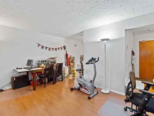 3 10207 115 Street, Edmonton, AB - Indoor Photo Showing Gym Room