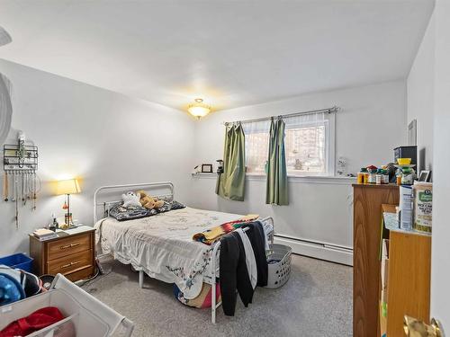 3 10207 115 Street, Edmonton, AB - Indoor Photo Showing Bedroom