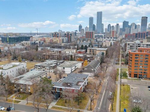 3 10207 115 Street, Edmonton, AB - Outdoor With View