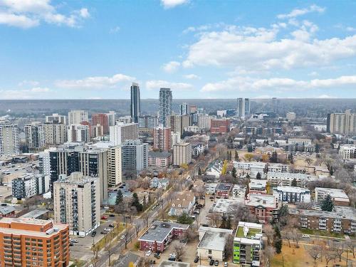 3 10207 115 Street, Edmonton, AB - Outdoor With View