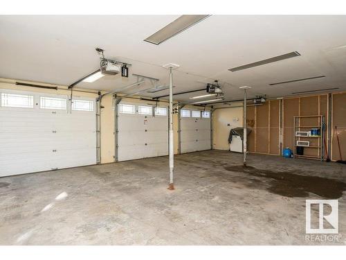 220 Grandisle Point, Edmonton, AB - Indoor Photo Showing Garage