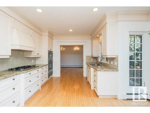 220 Grandisle Point, Edmonton, AB - Indoor Photo Showing Kitchen