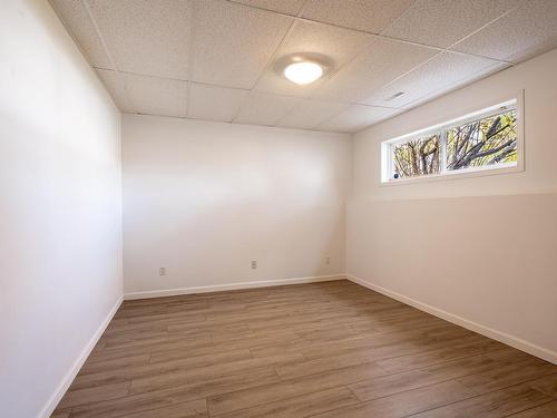 15731 110B Avenue, Edmonton, AB - Indoor Photo Showing Other Room