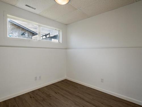 15731 110B Avenue, Edmonton, AB - Indoor Photo Showing Other Room