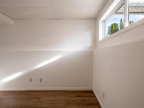 15731 110B Avenue, Edmonton, AB - Indoor Photo Showing Other Room