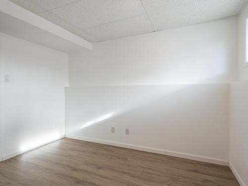 15731 110B Avenue, Edmonton, AB - Indoor Photo Showing Other Room