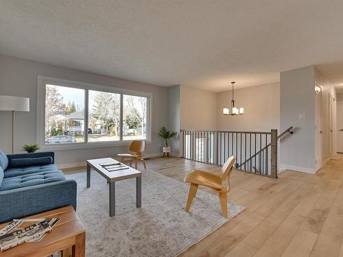 9915 154 St Nw, Edmonton, AB 