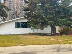 8506 153 Street NW  Edmonton, AB T5R 1N7