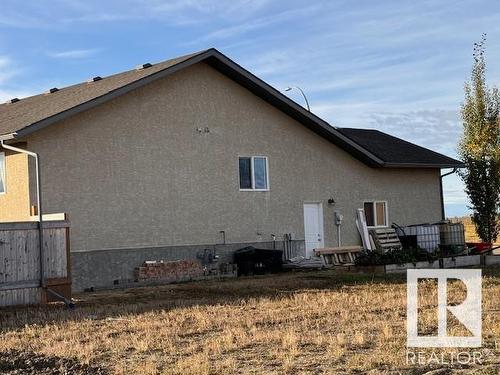 5005 62 Street, Barrhead, AB - Outdoor