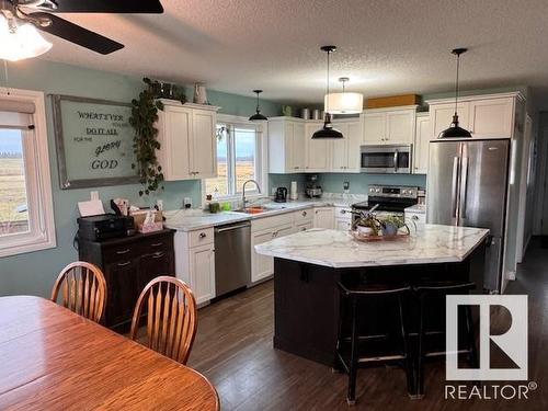 5005 62 Street, Barrhead, AB - Indoor Photo Showing Kitchen