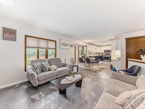 6404 159 Avenue, Edmonton, AB - Indoor Photo Showing Living Room