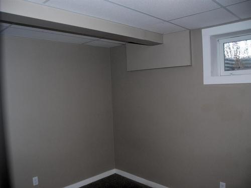 16805 95 Avenue, Edmonton, AB - Indoor Photo Showing Other Room