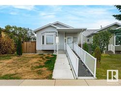 2411 47 ST NW  Edmonton, AB T6L 4P6