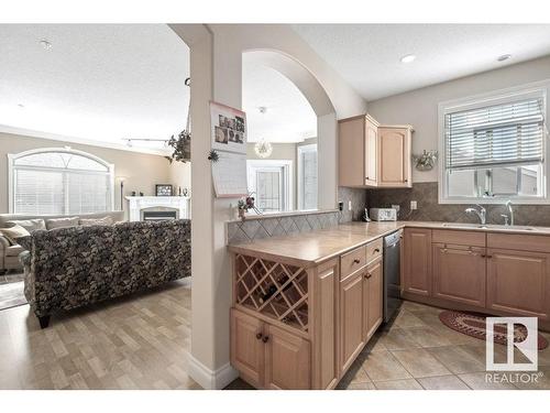 404 10178 117 Street, Edmonton, AB - Indoor Photo Showing Kitchen