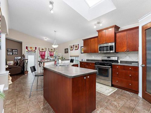 9103 206 Street, Edmonton, AB - Indoor Photo Showing Kitchen