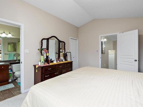 9103 206 Street, Edmonton, AB - Indoor Photo Showing Bedroom