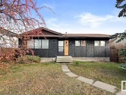 1165 75 ST NW  Edmonton, AB T6K 2S4