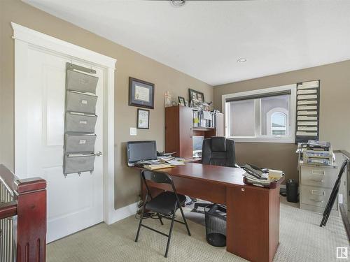 831 Wildwood Crescent, Edmonton, AB - Indoor Photo Showing Office