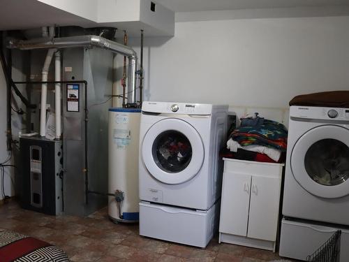 471019 Rge Rd 250, Rural Wetaskiwin County, AB - Indoor Photo Showing Laundry Room