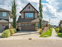 3725 PARKER CO SW  Edmonton, AB T6W 3A8