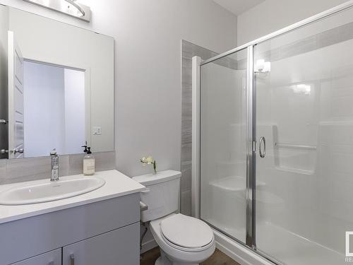 22 Kiwyck Link, Spruce Grove, AB - Indoor Photo Showing Bathroom