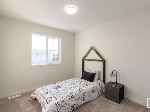 22 Kiwyck Link, Spruce Grove, AB - Indoor Photo Showing Bedroom