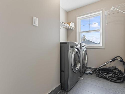 6011 Stinson Road, Edmonton, AB - Indoor Photo Showing Laundry Room