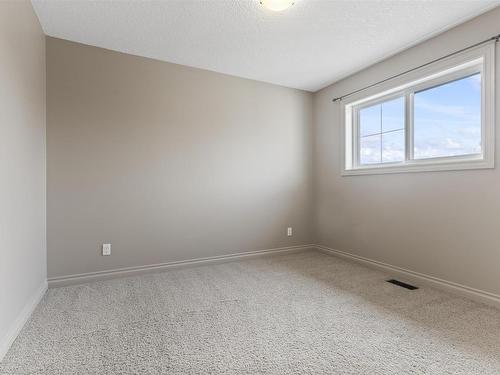 6011 Stinson Road, Edmonton, AB - Indoor Photo Showing Other Room