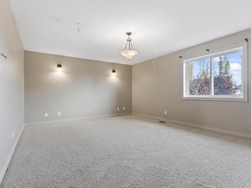 6011 Stinson Road, Edmonton, AB - Indoor Photo Showing Other Room