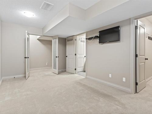 6011 Stinson Road, Edmonton, AB - Indoor Photo Showing Other Room