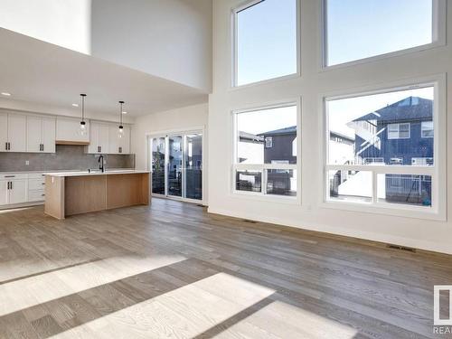 20319 29 Avenue, Edmonton, AB - Indoor Photo Showing Kitchen