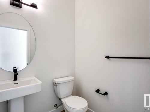 20319 29 Avenue, Edmonton, AB - Indoor Photo Showing Bathroom