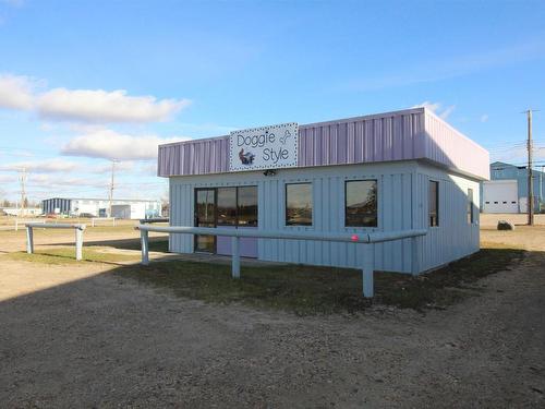 4915 52 St, Mayerthorpe, AB 