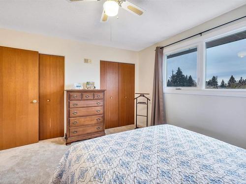 8704 128 Avenue, Edmonton, AB - Indoor Photo Showing Bedroom