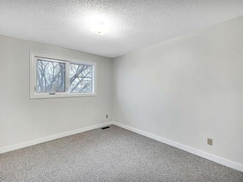 8704 128 Avenue, Edmonton, AB - Indoor Photo Showing Other Room