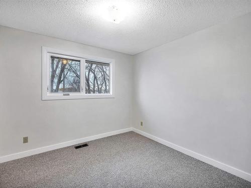 8704 128 Avenue, Edmonton, AB - Indoor Photo Showing Other Room