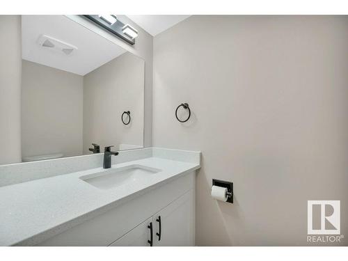 2919 130 Avenue, Edmonton, AB - Indoor Photo Showing Bathroom